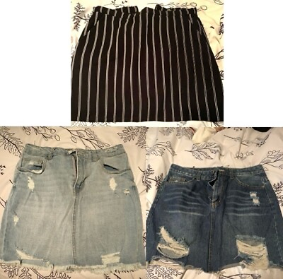 #ad 3 Skirts Small $7.00