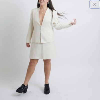 Women’s Ivory White Skirt Suit Size 16 GBP 18.00