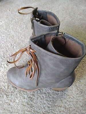comfort gray womens boots size 10 $25.00