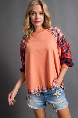 Easel Women#x27;s French Terry Knit Plaid Sleeve Top in Coral Size Small $35.96