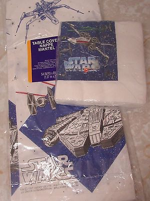 Star Wars Party Supplies Tablecloth and Napkins 1997 Lucasfilm Party Express $25.29