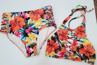 #ad HOLLISTER Womens Floral Bikini 2 Piece Top Sz XS Bottoms Sz Small $9.75