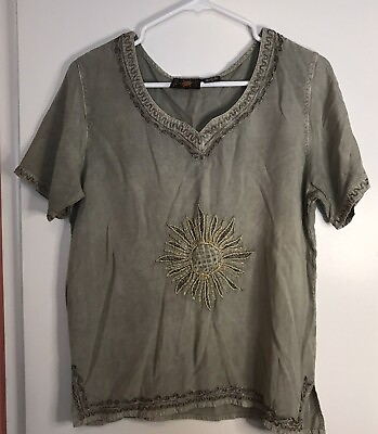 RAYA SUN Women#x27;s size S Sage Green Embroidered Short Sleeve Cotton Rayon Top $12.00