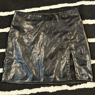 #ad Fashion Nova Faux Leather Skirt Women#x27;s SMALL Black Back Zip GOTH $7.88