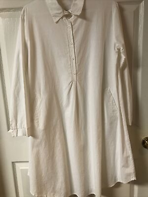 #ad vintage type ladies XL white dress with pockets long sleeve $28.00