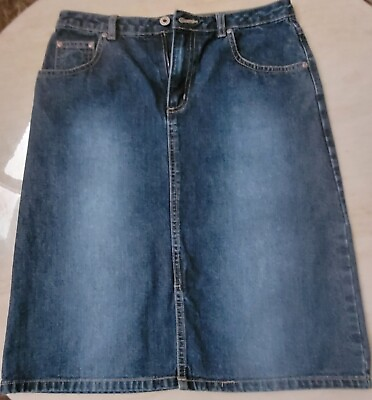 #ad Old Navy Outlet Denim Skirt w 4 Pockets Size 16 Waist 15” Hip 18” Length 22.5” $22.00