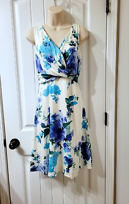 Liz Claiborne Blue amp; White Floral Vneck Dress Cute Summer Sundress $14.00