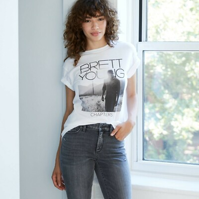 Women#x27;s t shirt Short Sleeve Graphic Brett Young casual White size medium $7.20