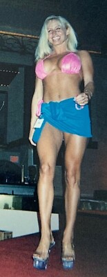 #ad Kf PHOTO Photograph 4x6 Color Beautiful Bikini Contest Sexy Blonde Legs Woman $10.02