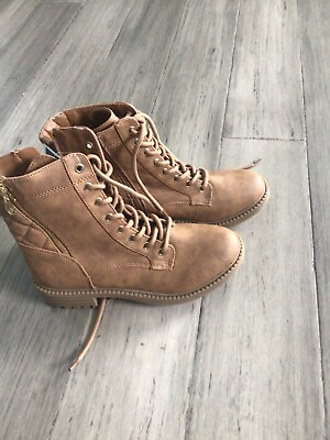 #ad woman#x27;s boots size 6 new with tags $14.99