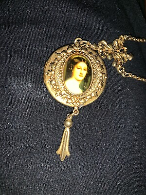15” Long Boutique Elegant ESTATE Victorian Woman Cameo Locket Brooch Necklace $50.00