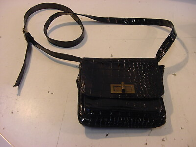 CUTE FOREVER 21 PATENT LEATHER PURSE 6 1 2 x 6 1 2 $18.00