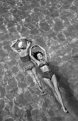 1948 Swimsuit Models in a Swimming Pool Vintage Old Photo 11quot; x 17quot; Reprint $15.71