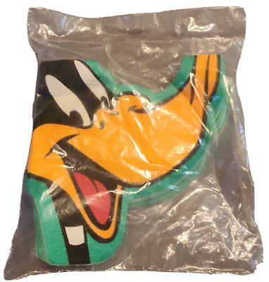 #ad Vintage Looney Tunes Daffy Duck Head Shape Napkins 16pk Party Express l 1995 $4.00
