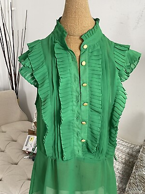 Green women’s blouse boutique size small $9.00