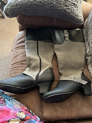 #ad Ladies Grey Black Zip Up boots Size 10 $17.50