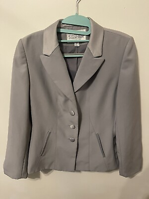 Executive Collection Women’s Lined Gray Blazer size 6P $30.00