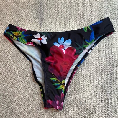 #ad Floral Cheeky Swim Bikini Bottoms Size M Medium NWOT Black Boho Cute Chic $3.65