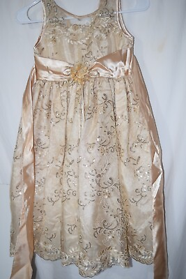Beautiful dress for a girl size 5 6 $15.00