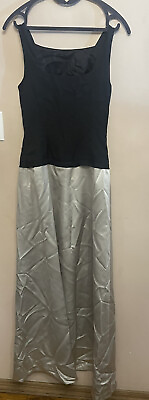 #ad VERA WANG Colorblock Evening Gown w. Bow detail Long Evening Dress size 6 $65.00