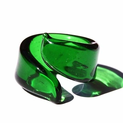 Green Cocktail Italy style ring. Free USA shipping. $14.00