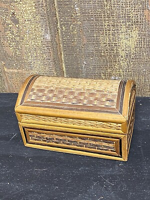 #ad Vintage Rattan Wicker Trinket Jewlery Box Storage Lightweight Little Chest $29.99