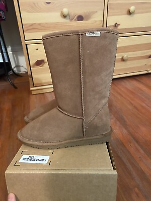 #ad Bearpaw Boots Size 4 $40.00