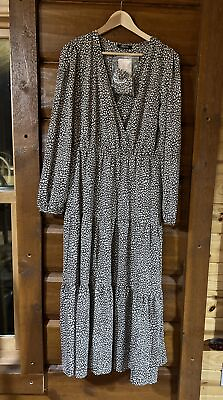 #ad Woman’s Maxi Dress Long Sleeve Brown And White Cheetah Print Large $15.00