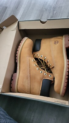 #ad Women#x27;s boots size 9 $175.00