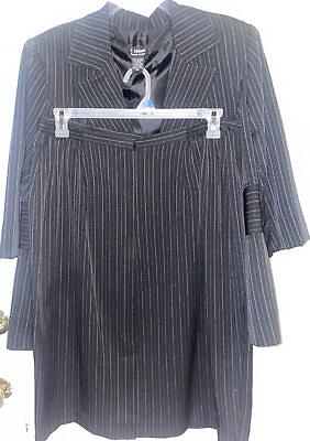 T. MILANO Suit Women 16W Skirt Suit Black $25.00