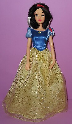 #ad Disney Store Classic Collection Snow White HTF 2010 11quot; Doll Discontinued Face $20.00