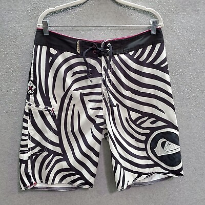 #ad Quiksilver Men Swimwear 34 White Zebra Geometric Boardshorts Logo Surf READ $13.22