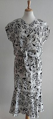#ad EZ TOWN Black amp; White Skirt Suit Sz L $35.99