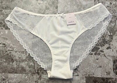 #ad NWT NWD AUDEN LARGE WHITE SMOOTH SCALLOP LACE BIKINI PANTIES *FLAW ON LACE* $11.99