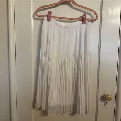 #ad #ad Zara pleated Midi skirt White Medium $25.00