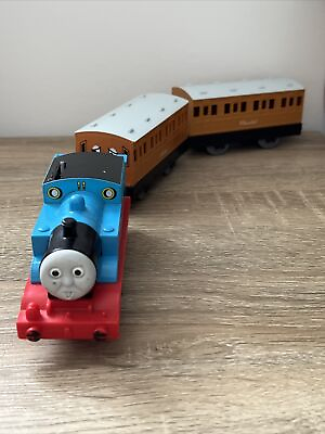 #ad TOMY Surprised Face Thomas Motorized 2002 With Clarabel Annie Trackmaster Works $30.00