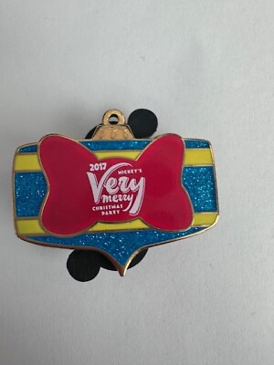 #ad Disney Pin Mickeys Very Merry Christmas Party 2017 Donald Duck Ornament LR D1 $13.95